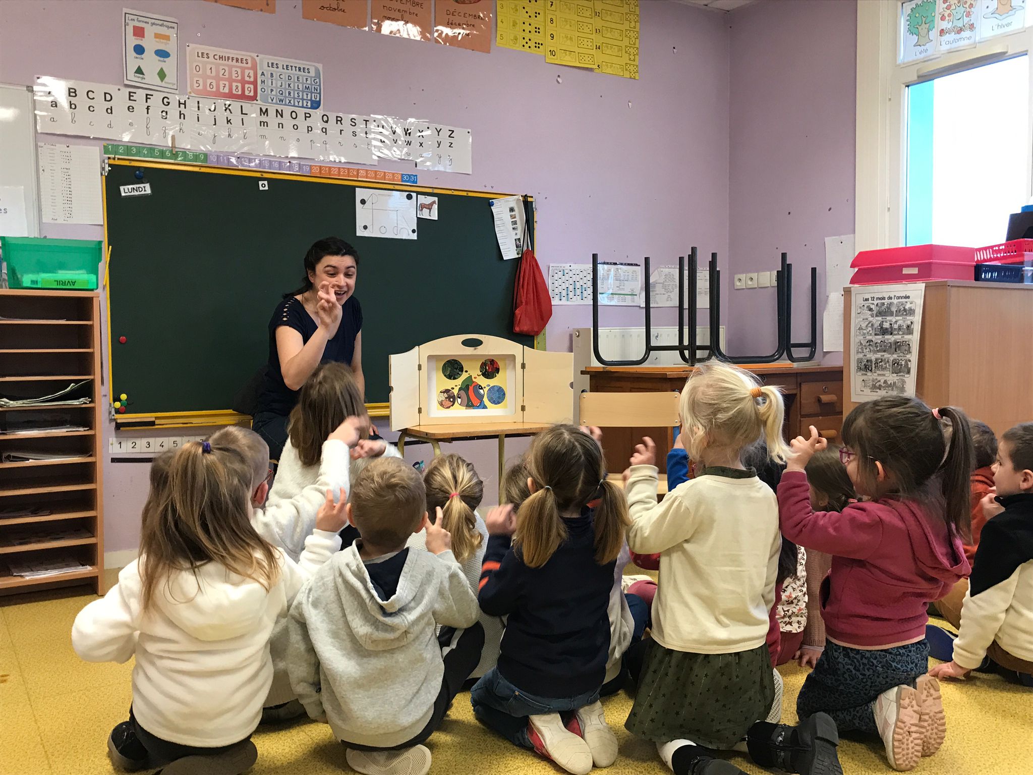 Présentation à l'école maternelle de Saint Sauveur Villages.